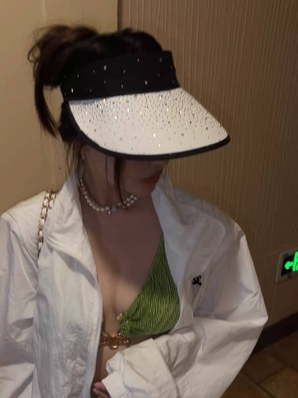 Miu Miu Hat MUH00118